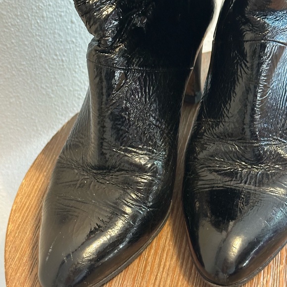 Brian Atwood crinkled pattern leather boots - Picture 3 of 10